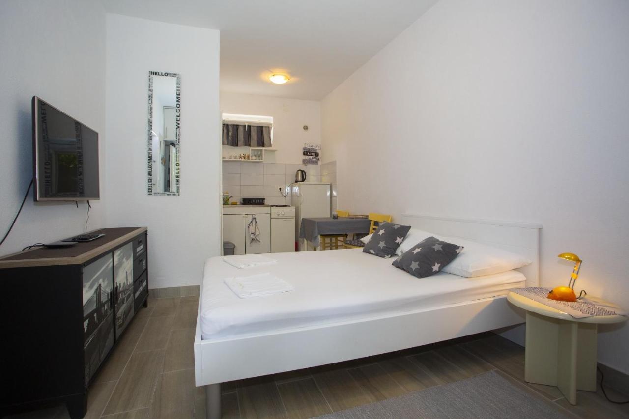 Apartments With A Parking Space Podgora, Makarska - 12816 Exterior foto