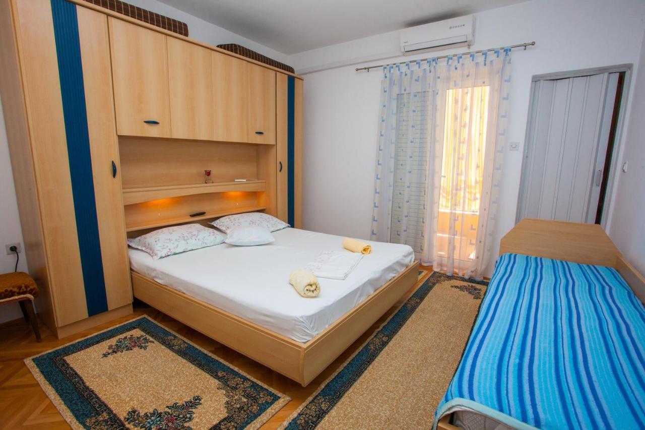 Apartments With A Parking Space Podgora, Makarska - 12816 Exterior foto